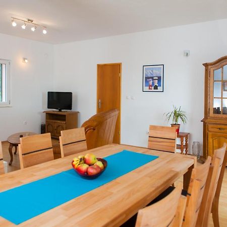 Holiday Home Koprivno Eksteriør bilde