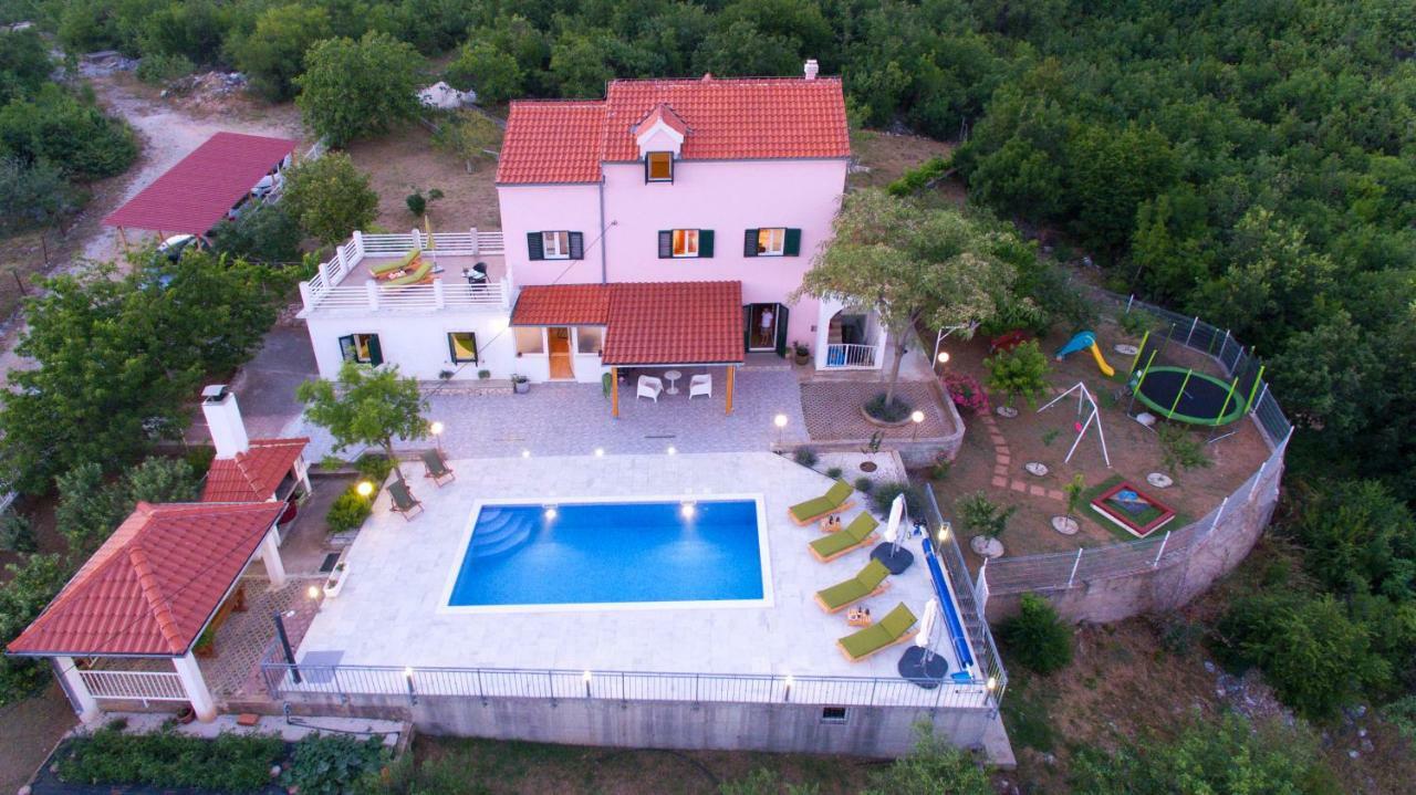 Holiday Home Koprivno Eksteriør bilde