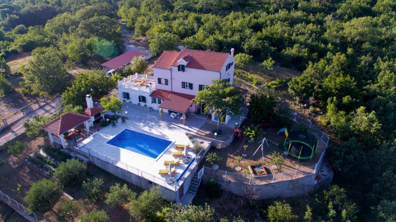 Holiday Home Koprivno Eksteriør bilde