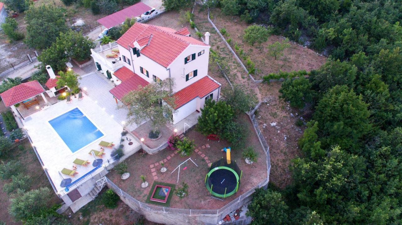 Holiday Home Koprivno Eksteriør bilde