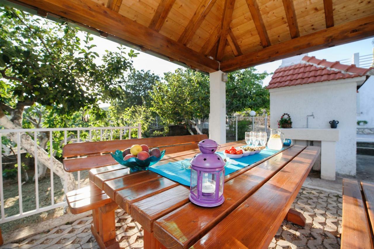 Holiday Home Koprivno Eksteriør bilde